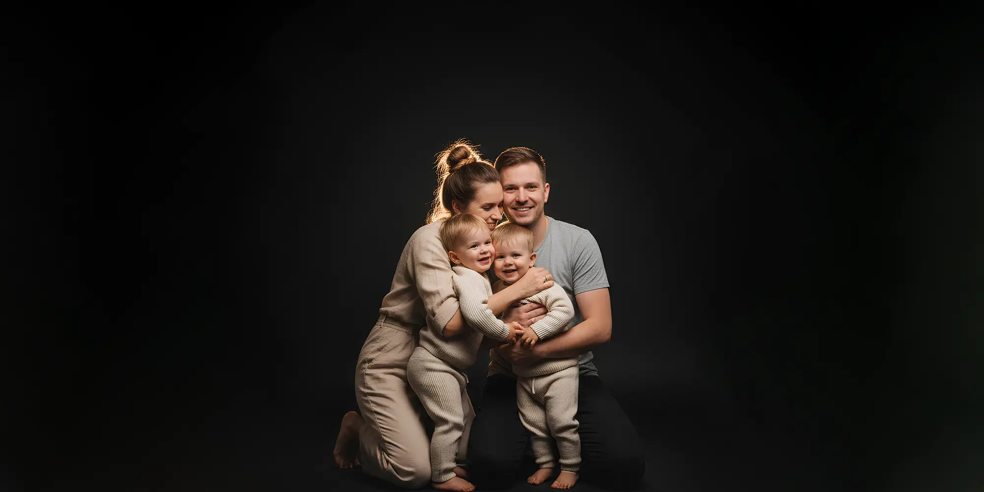 Семейная фотосессия в студии LUMITON в Нижнем Новгороде